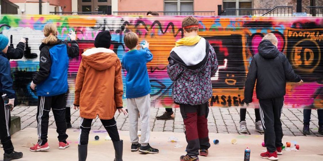Graffitien maalaaminen on osa hiphop-kulttuuria, jota voidaan jo ajatella perinteenä. Photo: Kulttuuriyhdistämö Interkult.